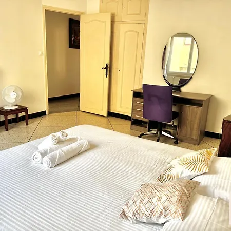 Apartment T4 Spacieux Au Coeur De St-raphael - 10 Min *