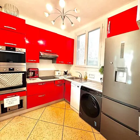 T4 Spacieux Au Coeur De St-raphael - 10 Min Apartment *